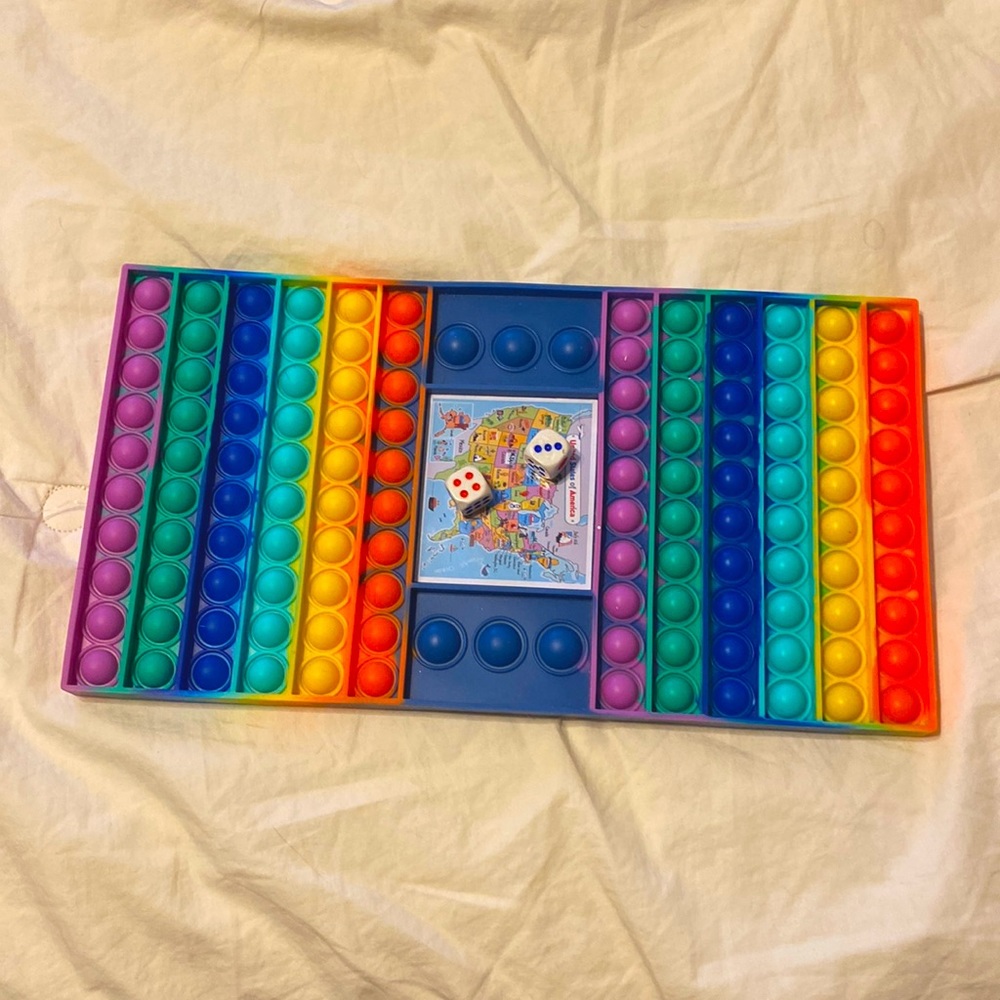 Rainbow pop it